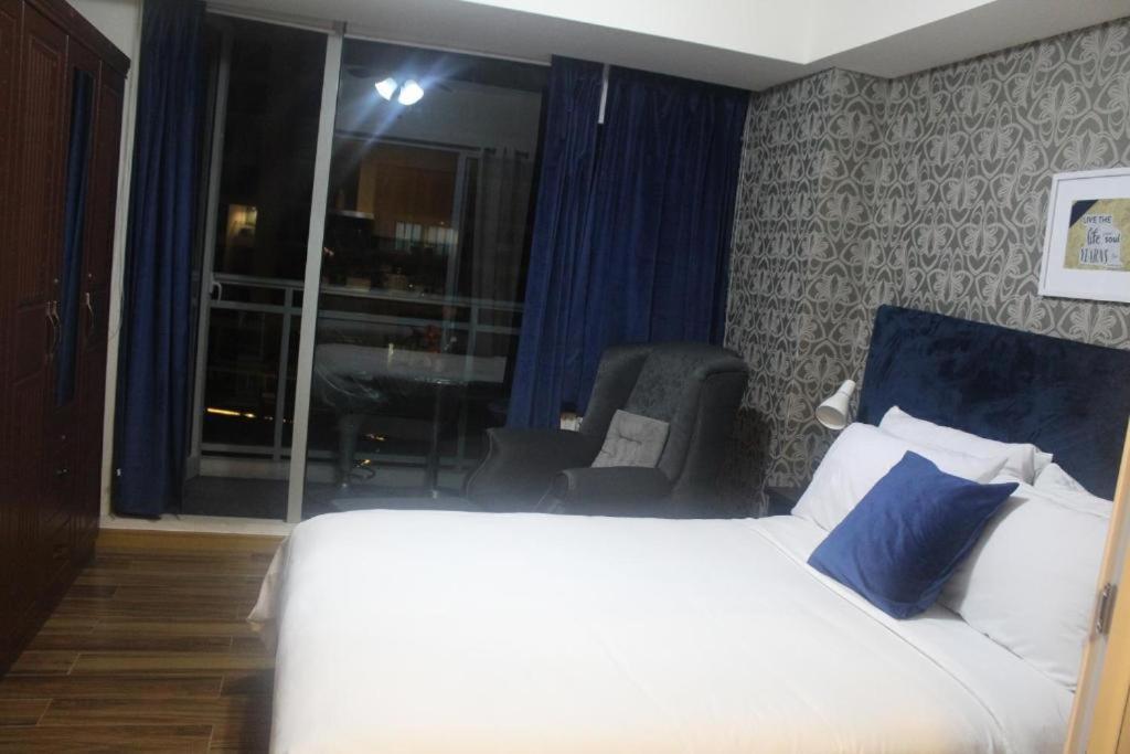 מנילה Azure Urban Resort A3 Near Airport Mall With Balcony Wavepool מראה חיצוני תמונה